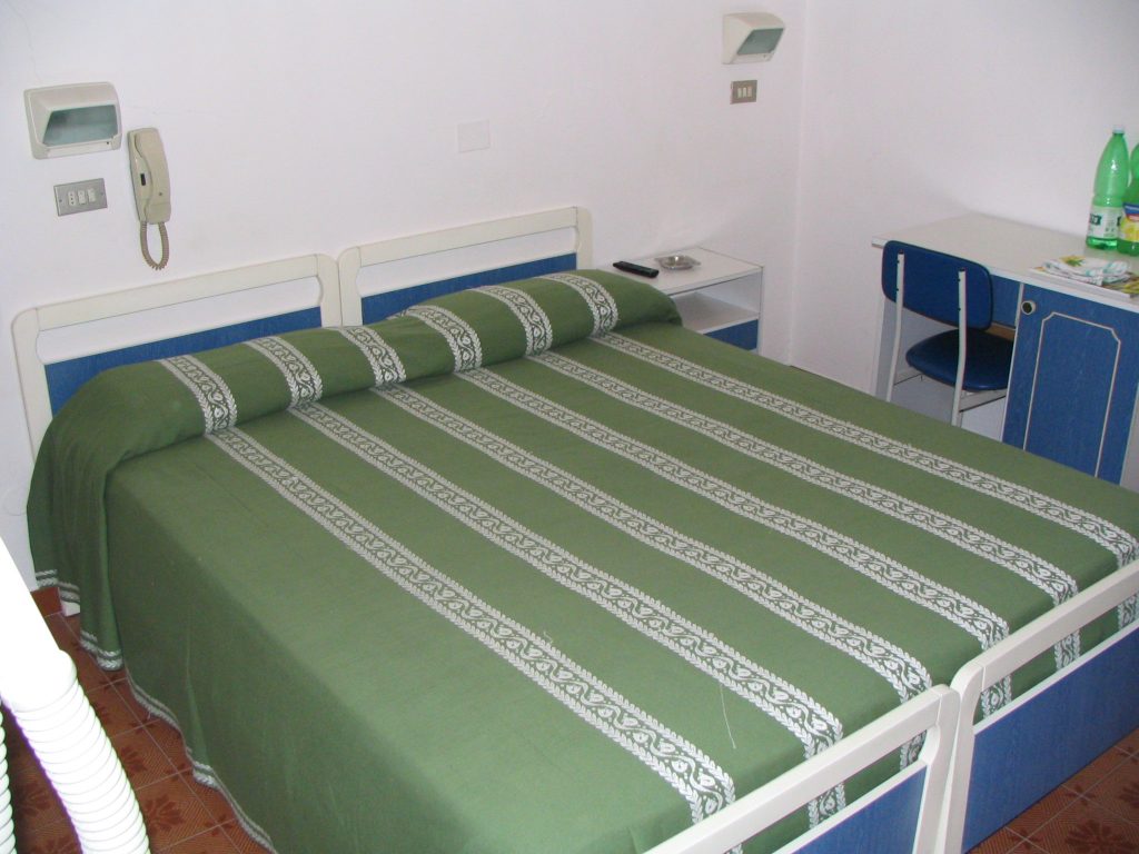 Double room- Italy from the Inside