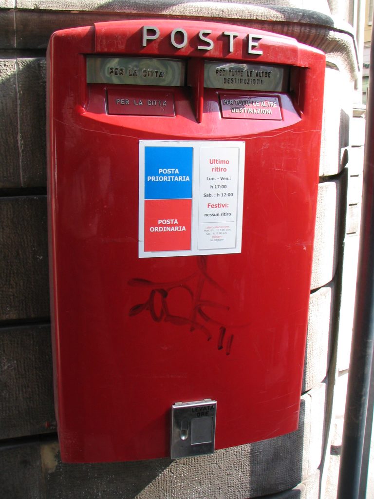 Italian mailbox- Italy from the Inside