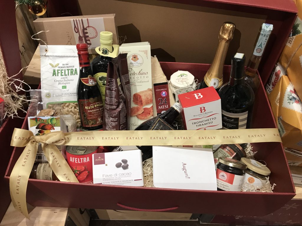 Cestino di Natale- Italy from the Inside