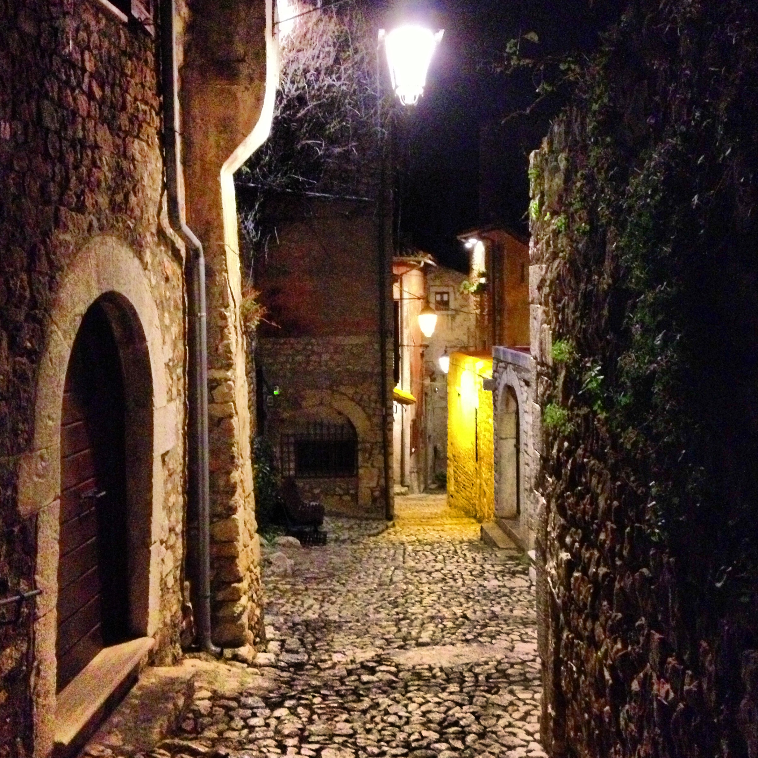 Sermoneta- Italy from the Inside