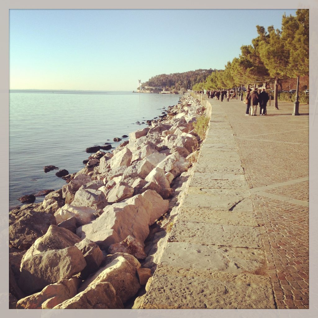 Sunday walk- Italy from the Inside